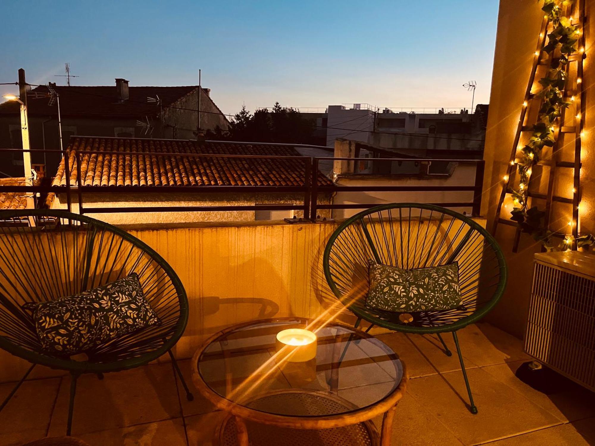 L'Amoureux De Nimes : P3 + Parking Prive Экстерьер фото